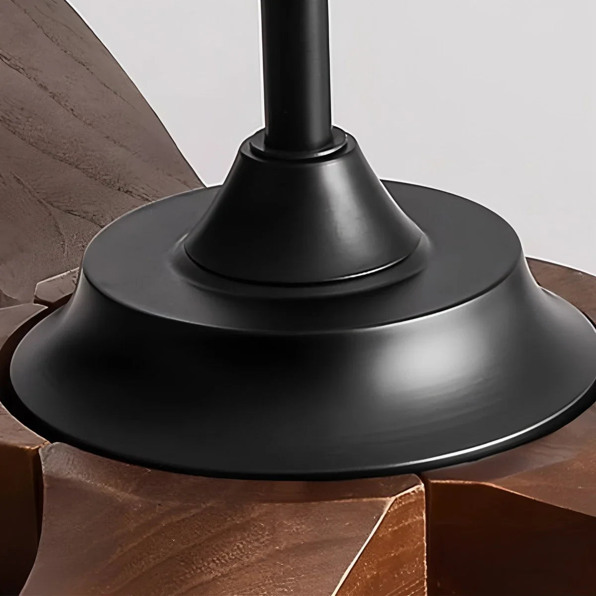 Eloer 5-leaf Solid Wood Ceiling Fan Light