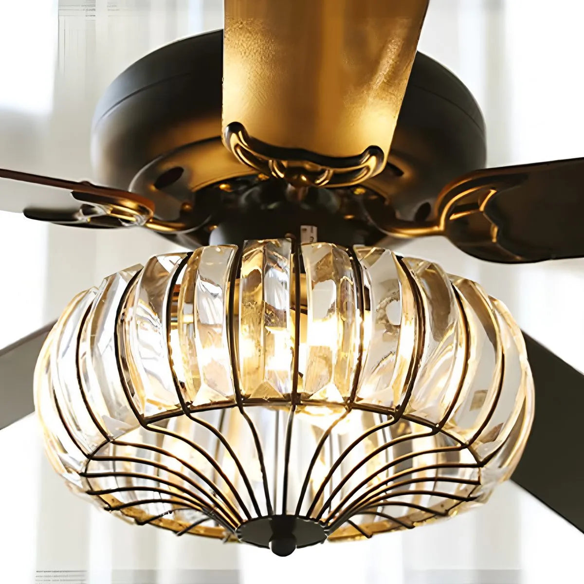 Eloer Vintage Crystal Ceiling Fan with Light