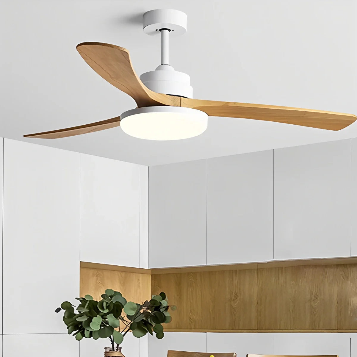 Eloer High Wind Solid Wood Ceiling Fan Light