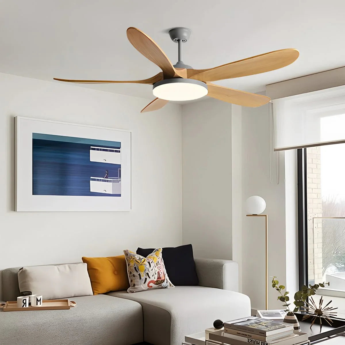 Eloer 5-leaf Solid Wood Ceiling Fan Light