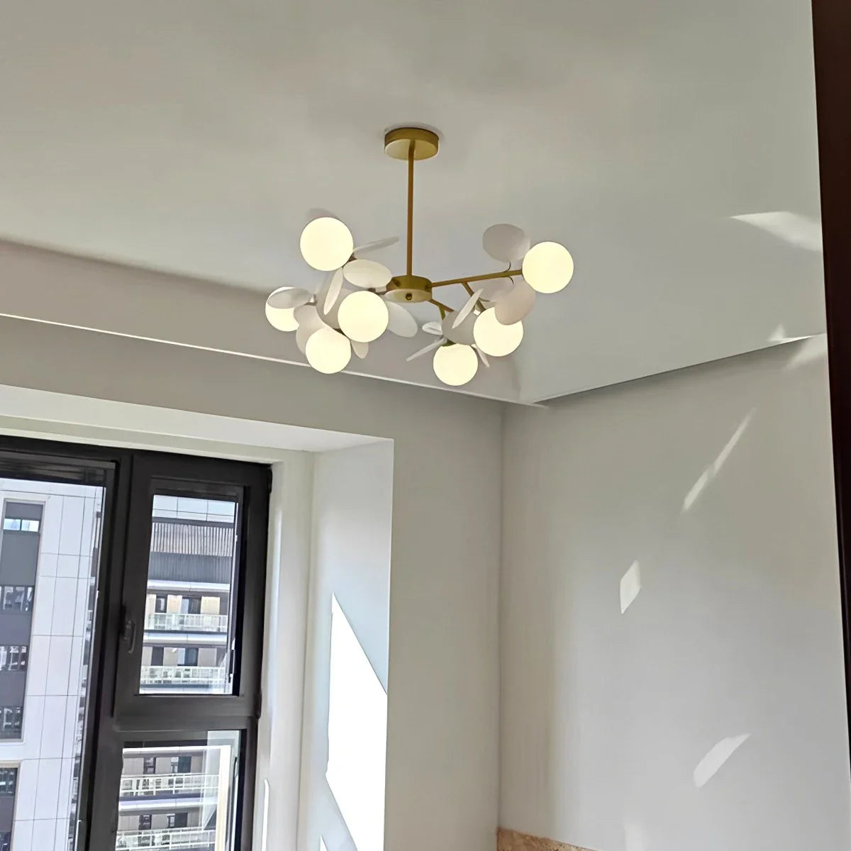 Eloer Colorful Flash Modern Chandelier for Bedroom