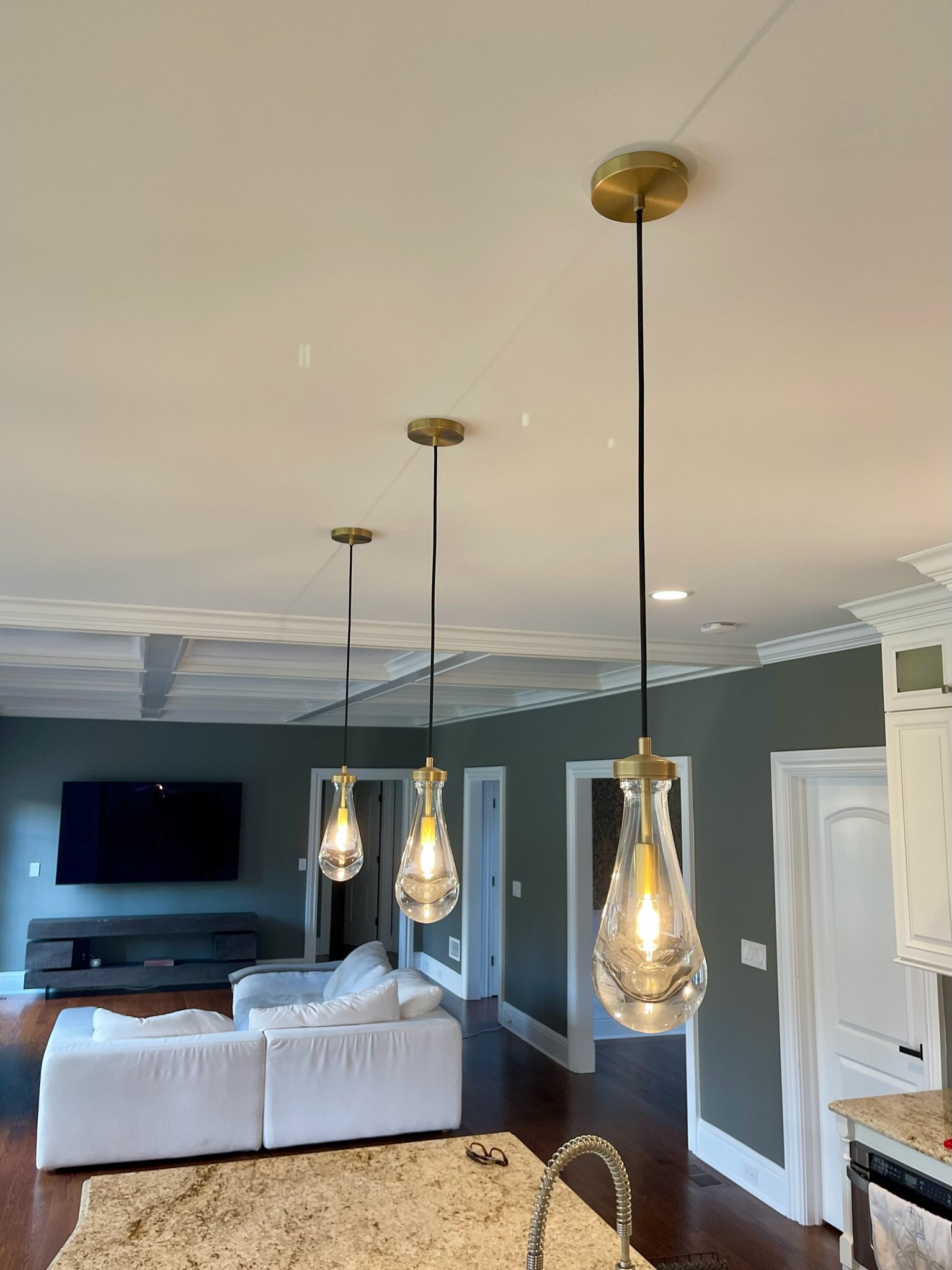 Raindrop Pendant Light