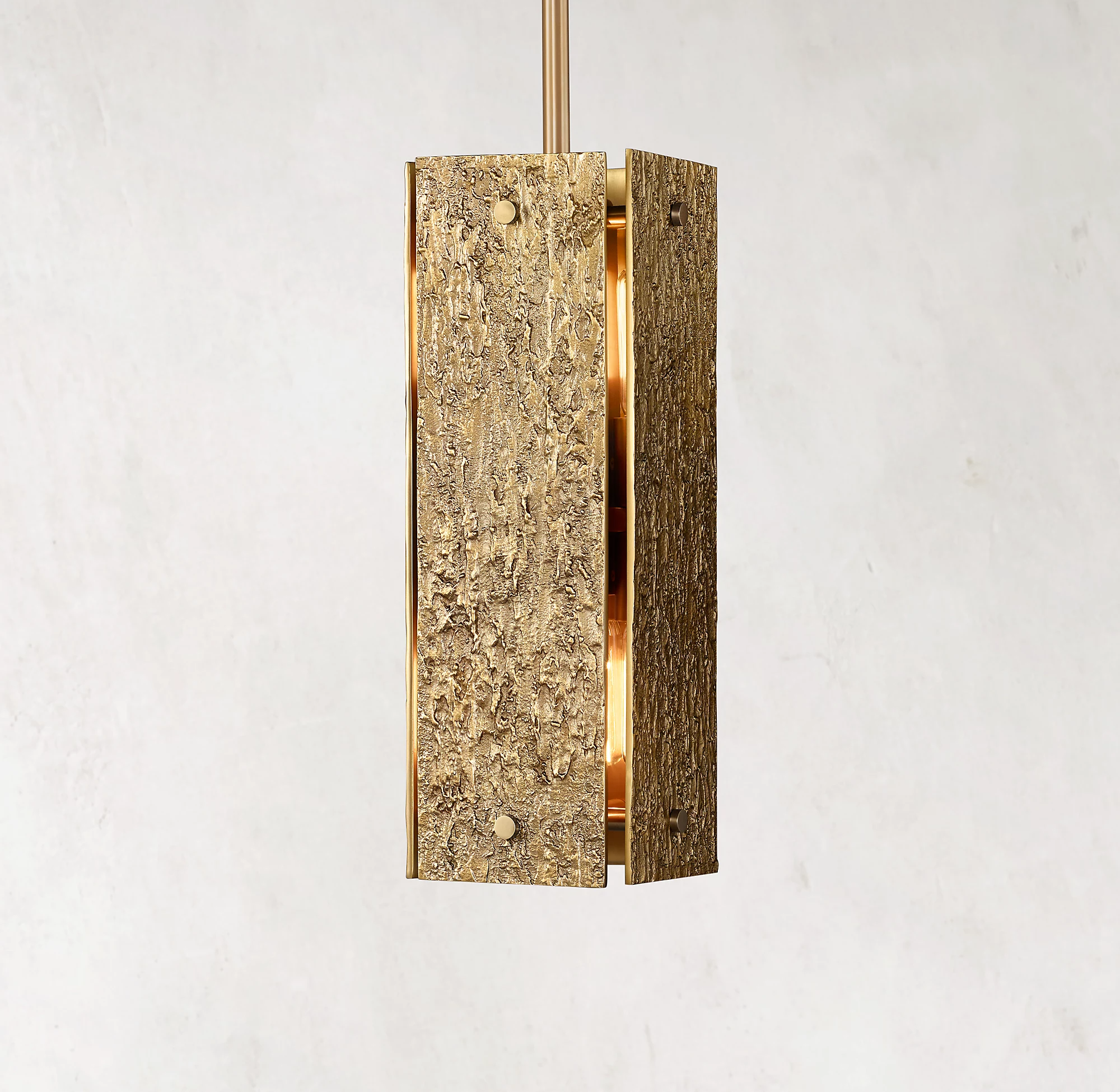 https://www.konalight.com/products/vouvray-rectangular-pendant-light-19-1