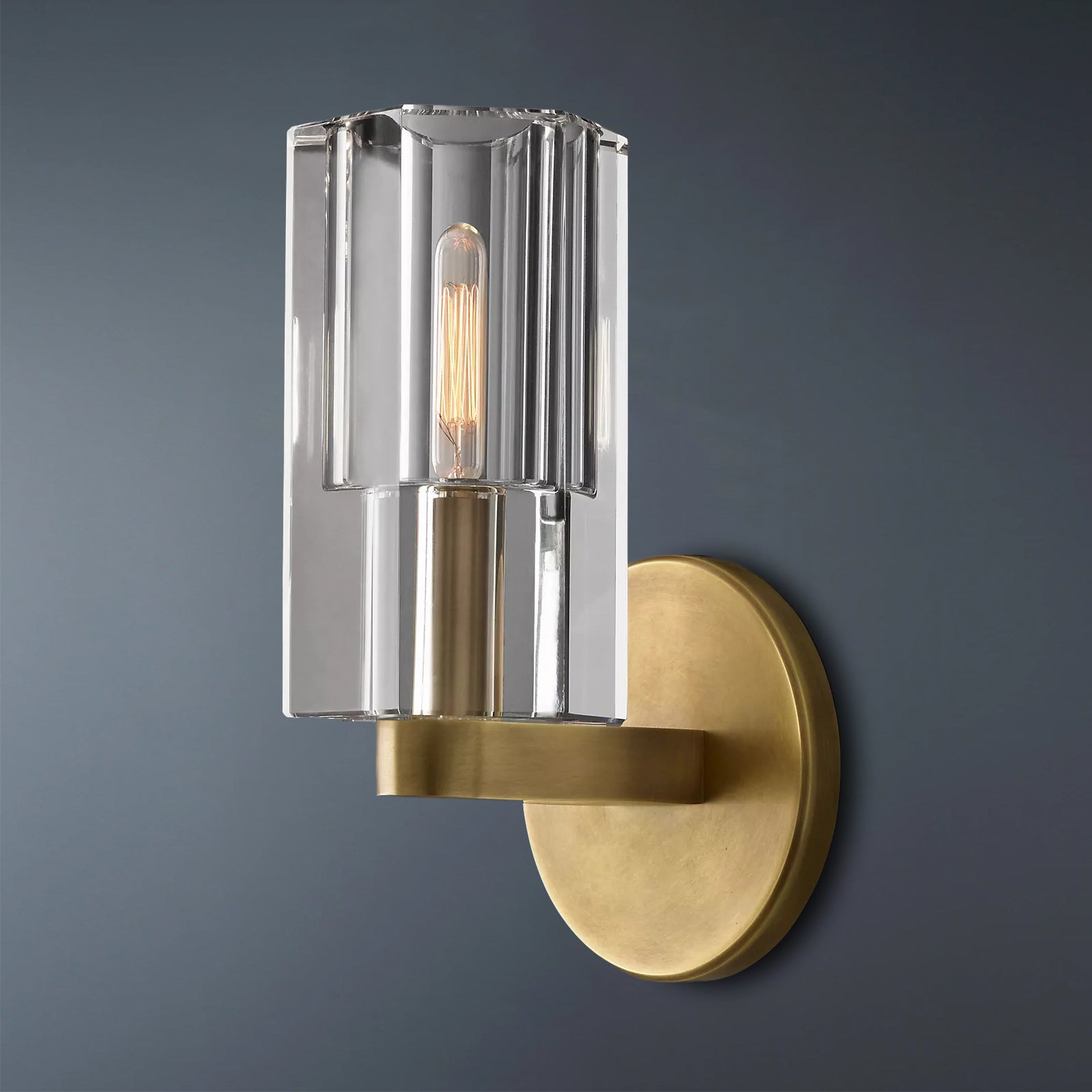 Arcachon Brass Wall Sconce-konalight